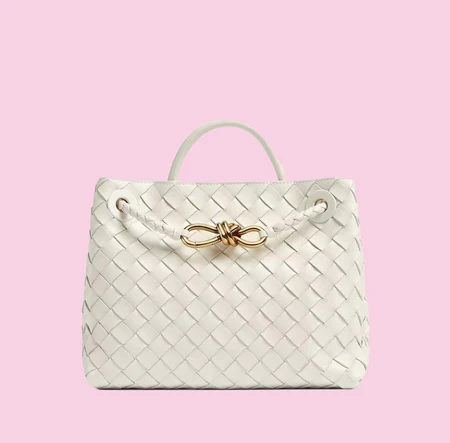 Andiamo Shoulder Bag