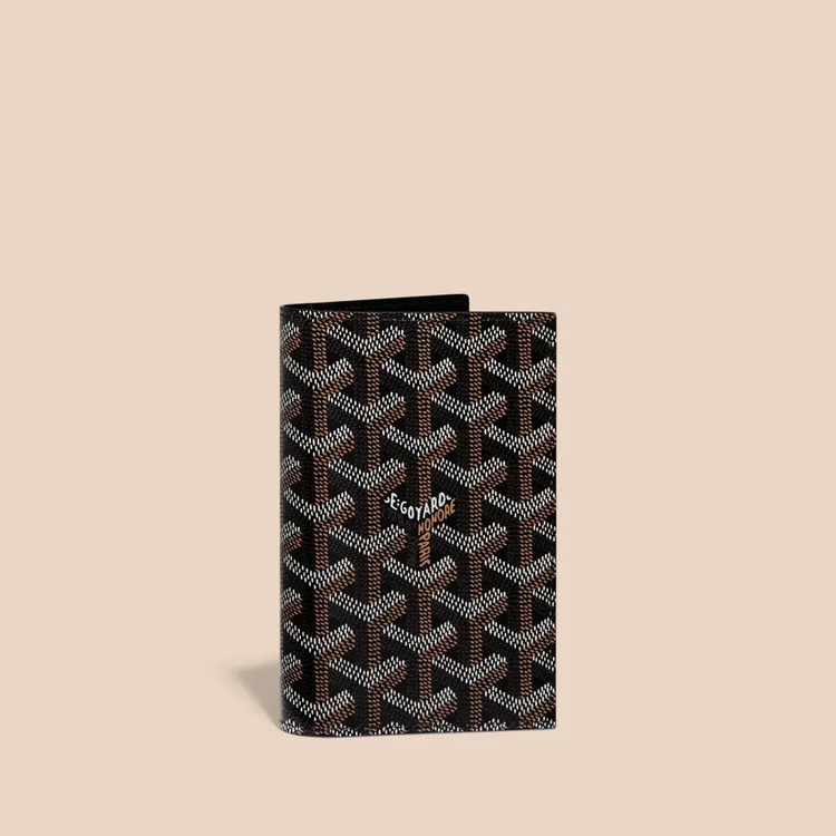 Voyelle Passport Holder - Image 6