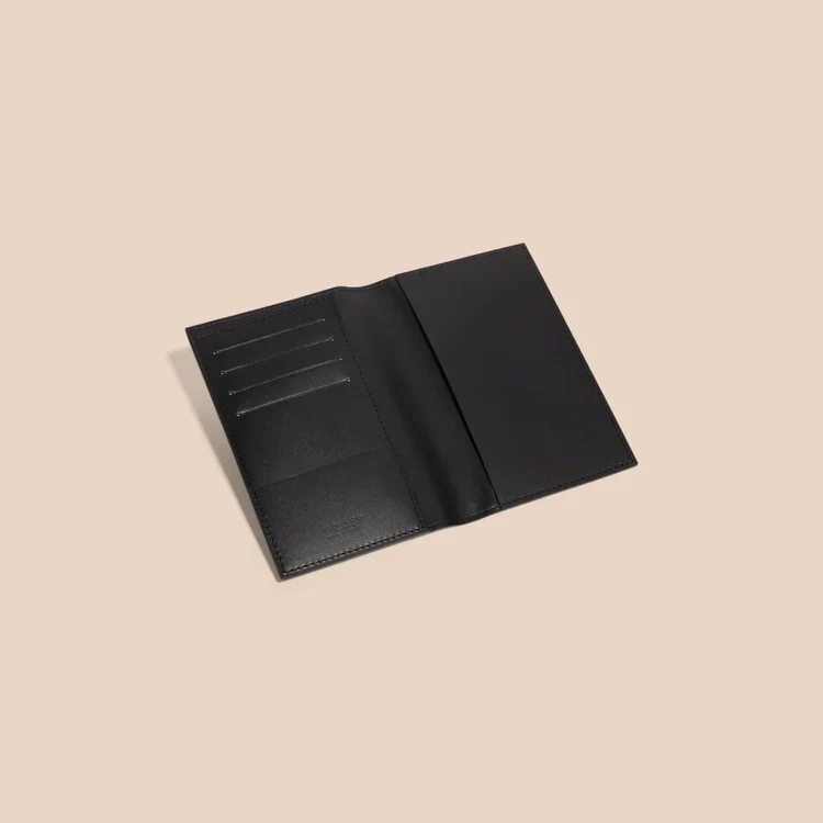 Voyelle Passport Holder - Image 11
