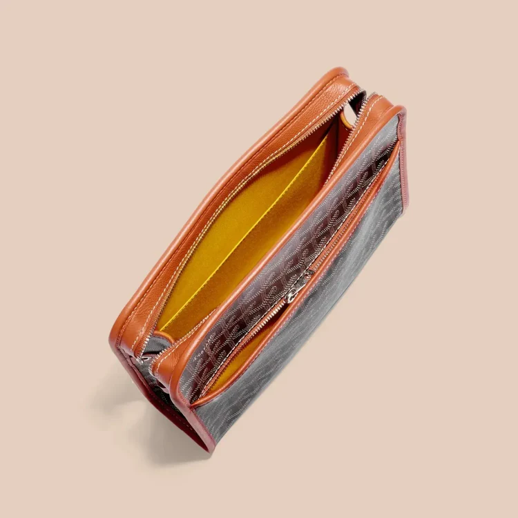 Vantier Travel Case - Image 16