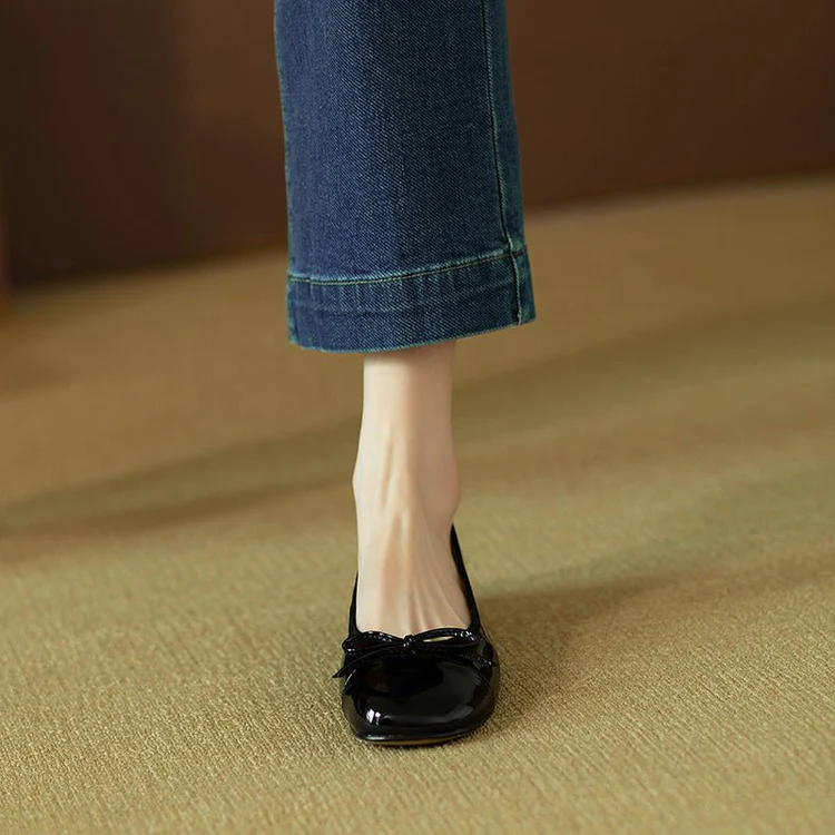 Chic Ballet Flats - Black - Image 4