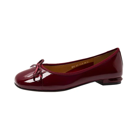 Chic Ballet Flats - Red - Image 5