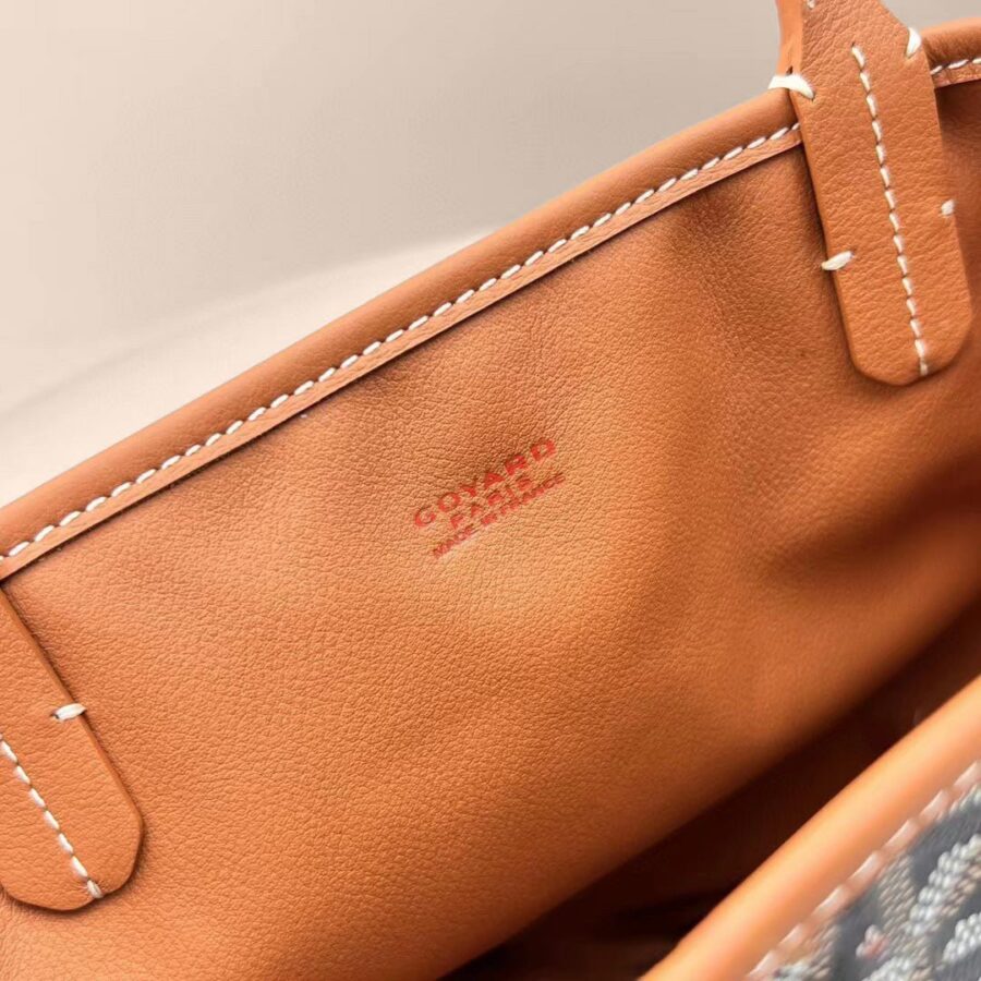 Veyra Revesible Mini Tote - Image 29